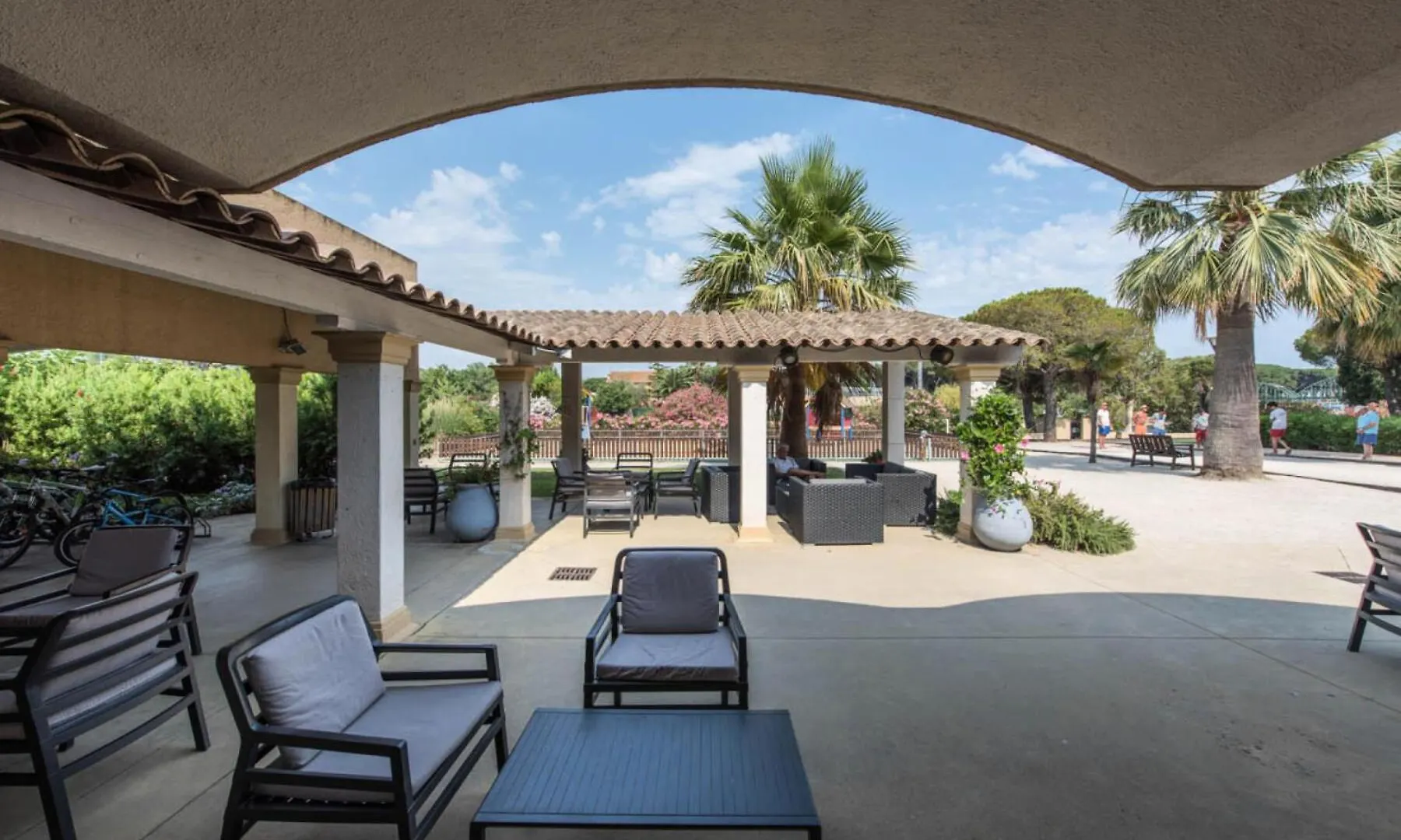 Appartement Résidence Les Rives de Cannes Mandelieu*** - Maeva Particuliers - 2 Pièces 5 Personnes Prestige 122168 France